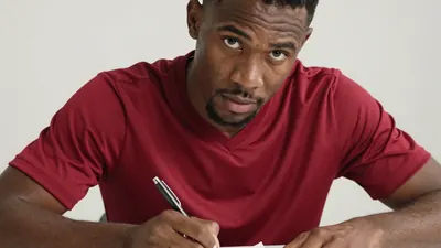 Konyaspor, 31 yaşındaki Fransız kanat oyuncusu Jean-Luc Mamadou Diarra Dompe'yi Hamburg'dan transfer ederek 2 yıllık...